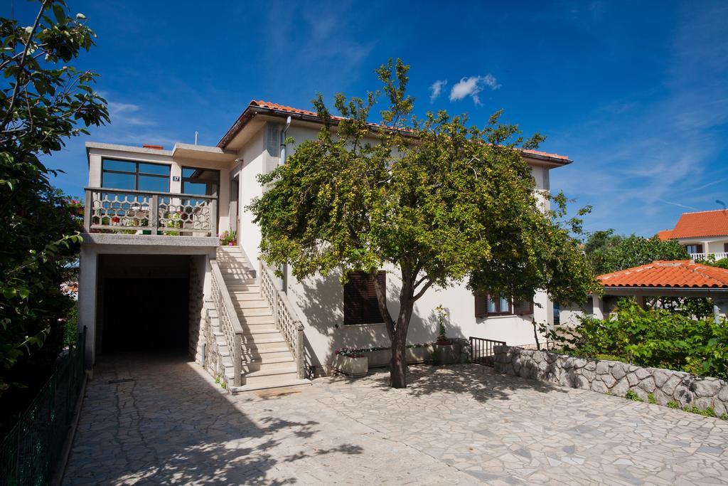 Apartment Milka Veglia Exterior foto