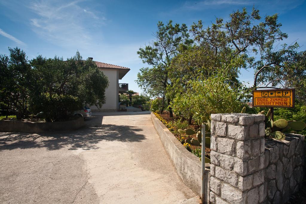 Apartment Milka Veglia Exterior foto